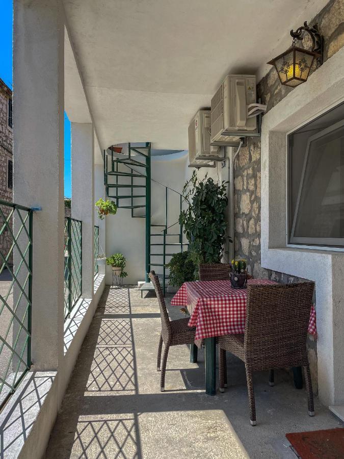Apartment Bata - 1st Row To The Neretva River