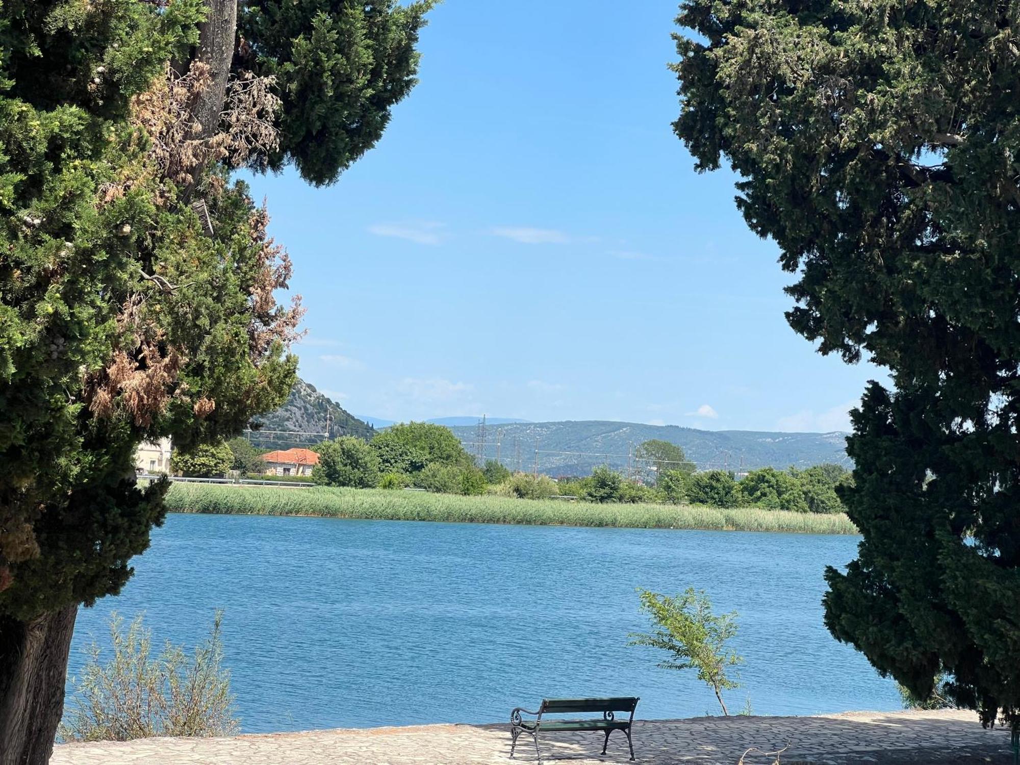 Bata - 1st Row To The Neretva River Appartamento *
